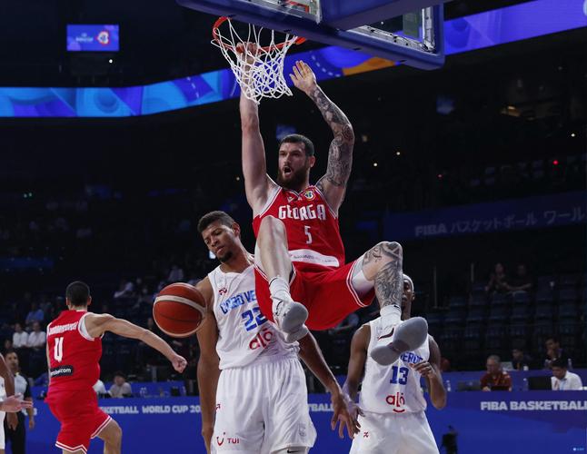 仅差一步首进世界杯！佛得角平局仍握出线主动，喀麦隆落后2分第2