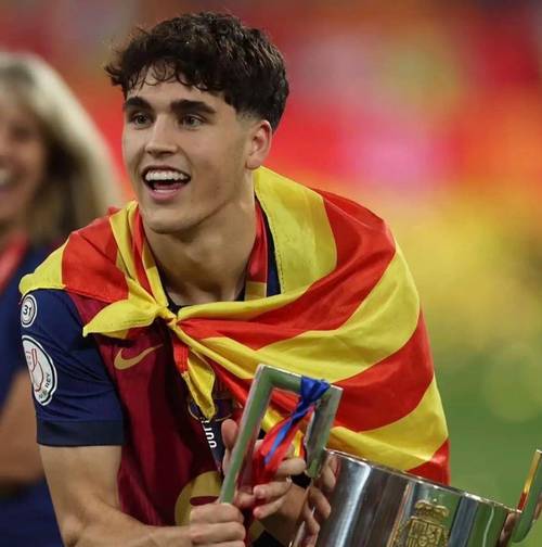 前中后各1人😬亚马尔、罗德里、赫伊森先后退出西班牙本期名单