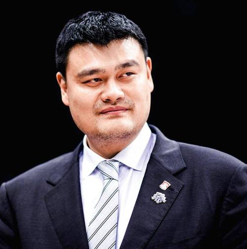 杨瀚森会比你打得更好吗？姚明：我们当然希望一代更比一代强