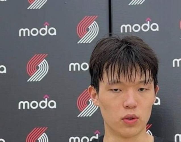 队记：杨瀚森让尤班克斯成为背景板 我们都在等待他高光的那一刻