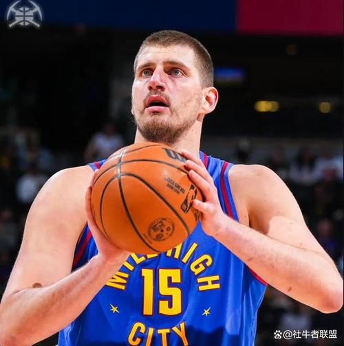NBA预热掘金揭幕战:约基奇是首位三项数据均位列赛季前3的球员
