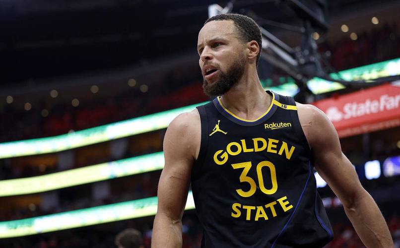 库里：第17个赛季的感觉非常好 希望能赢对阵湖人的揭幕战