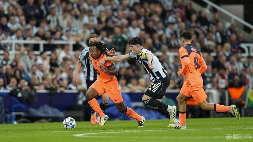 每体：孔德仍有可能进巴萨国家德比名单，今天将进行测试