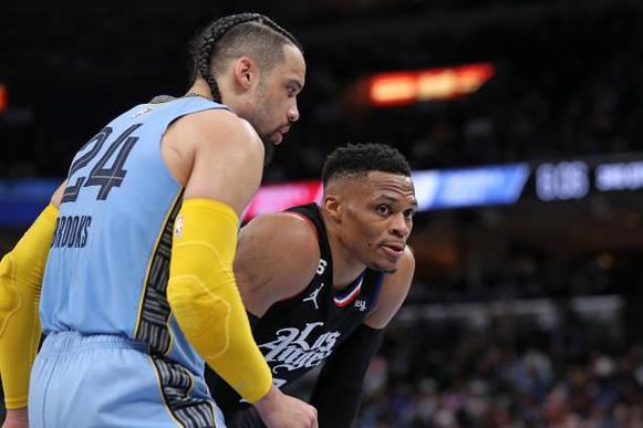 莱昂纳德：狄龙超级好胜 你会喜欢和这样的球员对抗