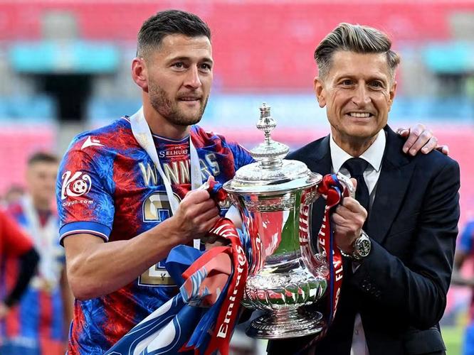 联赛杯客战红军!水晶宫主帅:球队状态很好,对枪手的表现很积极