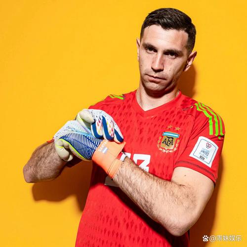 意媒:肇事门将马丁内斯目前在接受检查,仍处于震惊状态之中