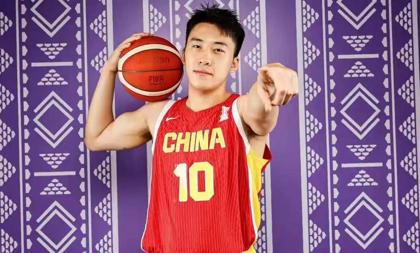 媒体人:王俊杰是核心球员 赵维伦在NCAA的处境和瀚森在NBA的类似