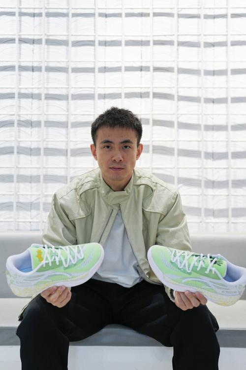 赵继伟谈帮助年轻人：多和他们沟通场上的一些要求 分享一些经验