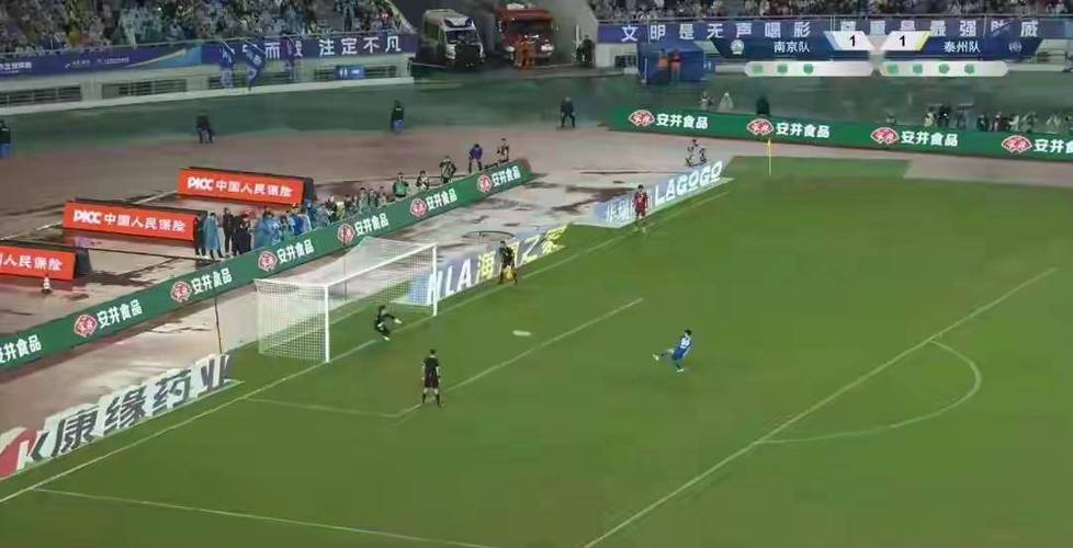 复仇!泰州队联赛阶段曾0-4不敌南通队,如今点球取胜夺冠