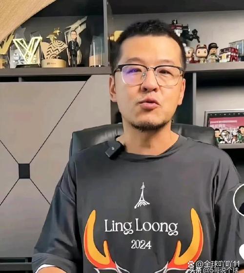 杨毅：发展联盟里没几支正经打球的队伍 小杨在那可能也拿不到球