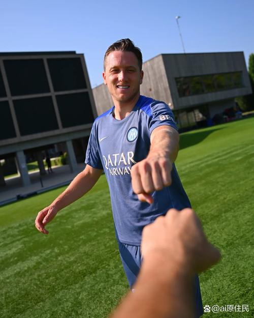 泽林斯基：国米在领先之后应该踢得更好，我的进球来自助教的建议